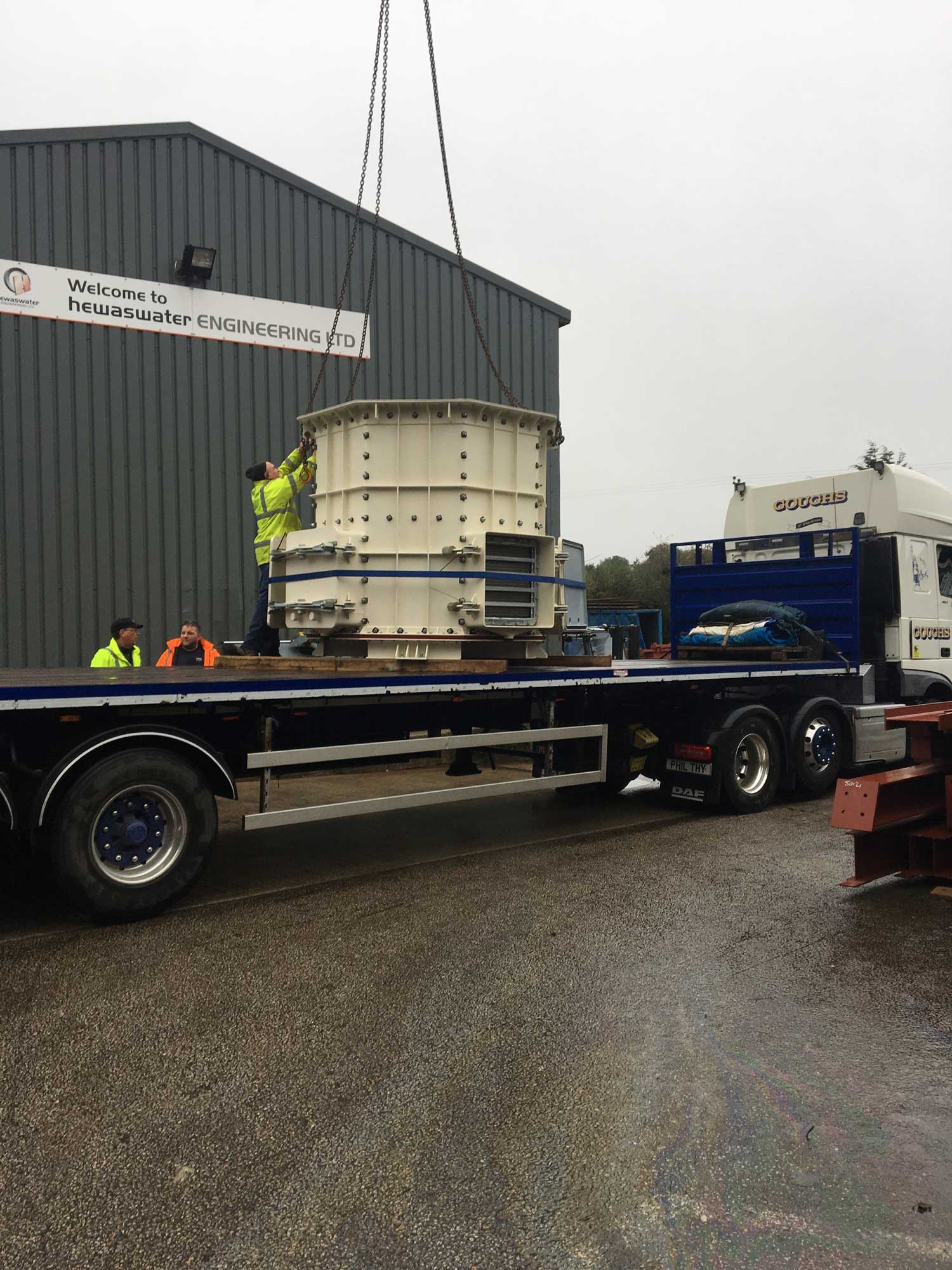 Sandgrinders en route to China - Hewaswater Engineering South West